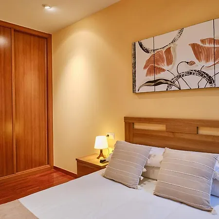Casa de hóspedes Peregrina 1 *